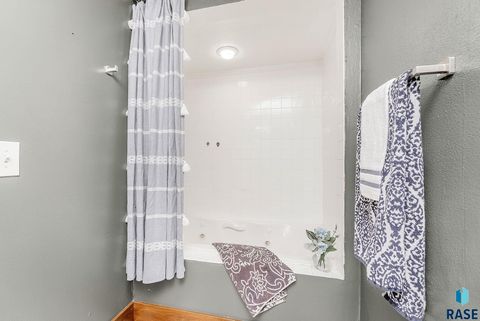 Single Family Residence in Beaver Creek MN 696 20th Ave Avenue 32.jpg