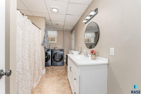 Single Family Residence in Beaver Creek MN 696 20th Ave Avenue 16.jpg