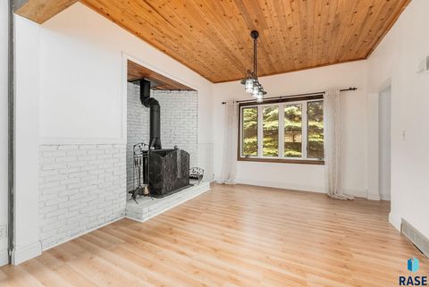 Single Family Residence in Beaver Creek MN 696 20th Ave Avenue 13.jpg