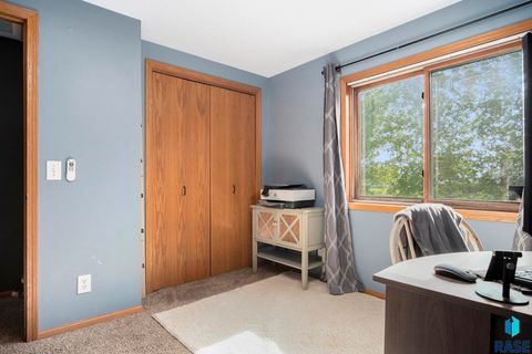 Single Family Residence in Lennox SD 46687 276th St Street 21.jpg