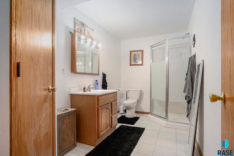 Single Family Residence in Lennox SD 46687 276th St Street 17.jpg