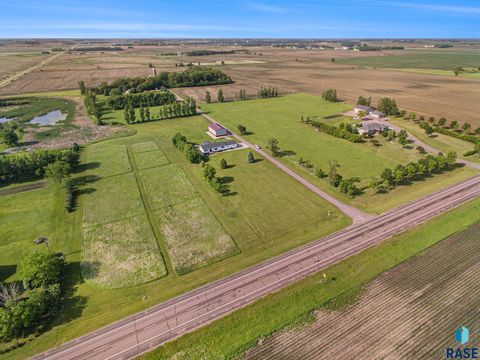 Single Family Residence in Lennox SD 46687 276th St Street 44.jpg