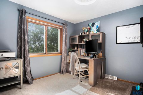 Single Family Residence in Lennox SD 46687 276th St Street 20.jpg