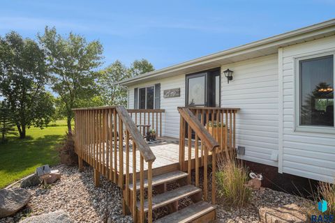 Single Family Residence in Lennox SD 46687 276th St Street 38.jpg