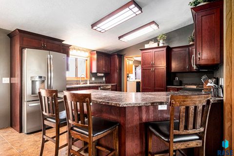 Single Family Residence in Lennox SD 46687 276th St Street 8.jpg