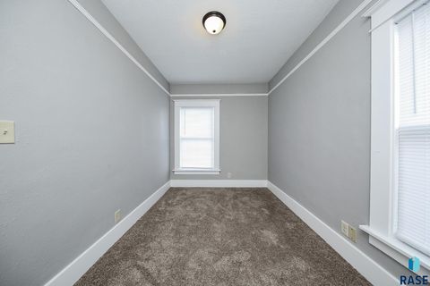Single Family Residence in Luverne MN 504 N Cedar St Street 28.jpg
