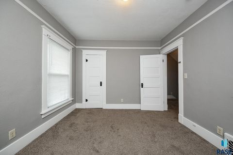 Single Family Residence in Luverne MN 504 N Cedar St Street 22.jpg