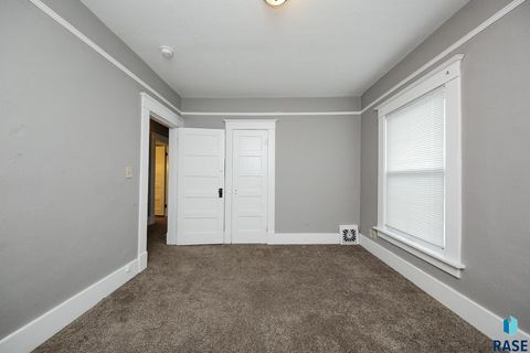 Single Family Residence in Luverne MN 504 N Cedar St Street 26.jpg