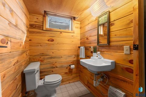 Single Family Residence in Sioux Falls SD 1209 S Lyndale Ave Avenue 45.jpg