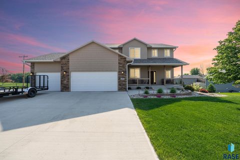 Single Family Residence in Crooks SD 100 Oak Ave Avenue.jpg