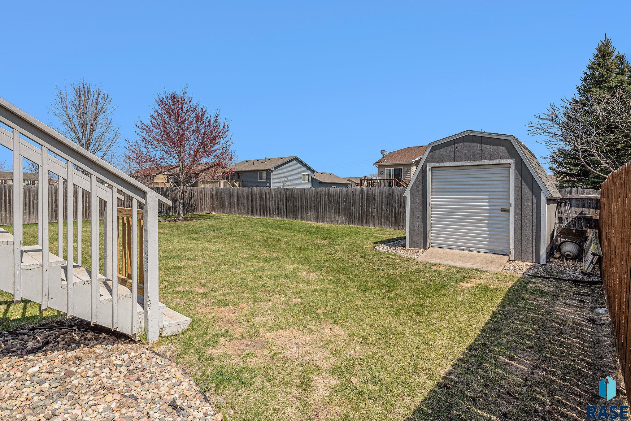 Single Family Residence in Sioux Falls SD 5104 S Carrick Ave Avenue 22.jpg