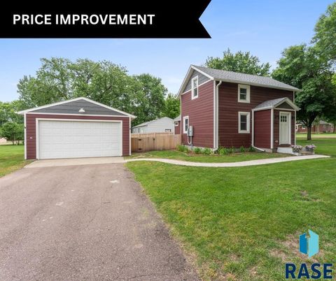 Single Family Residence in Valley Springs SD 600 Sunnyside Ave Avenue.jpg