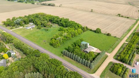 Single Family Residence in Valley Springs SD 48484 262nd St Street.jpg