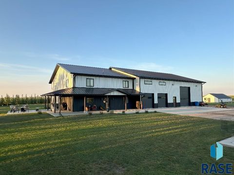 Single Family Residence in Canistota SD 44618 258Th St Street.jpg
