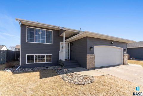 Single Family Residence in Sioux Falls SD 4808 S Emma Ln Lane.jpg