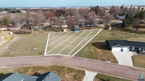  in Alcester SD 506 Beck Dr Drive.jpg