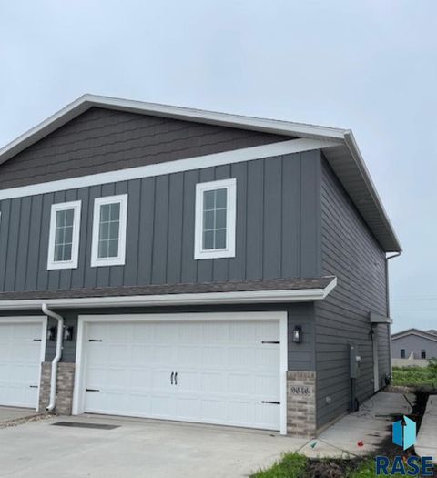 Townhouse in Sioux Falls SD 9640 W Tunis Dr Drive.jpg