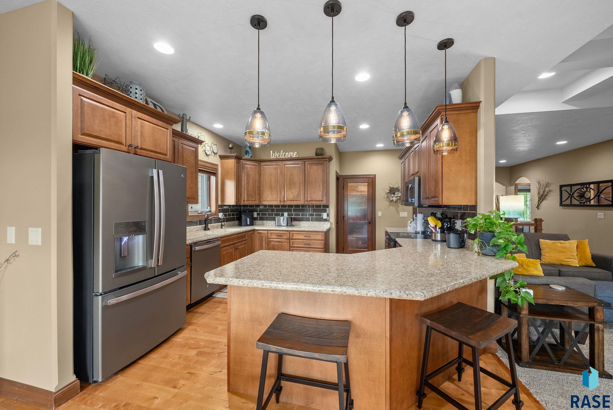 Single Family Residence in Sioux Falls SD 1316 S Monticello Ct Court 8.jpg
