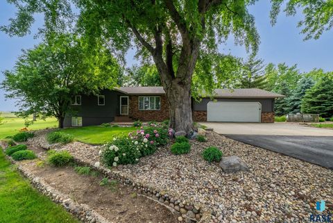 Single Family Residence in Hartford SD 26335 463rd Ave Avenue.jpg