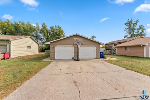 Duplex in Sioux Falls SD 616 618 N Garfield Ave Avenue.jpg