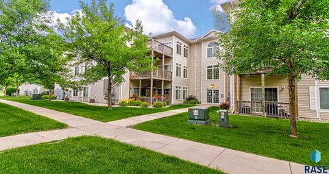 Condominium in Sioux Falls SD 7446 S Louise Ave Avenue #103.jpg