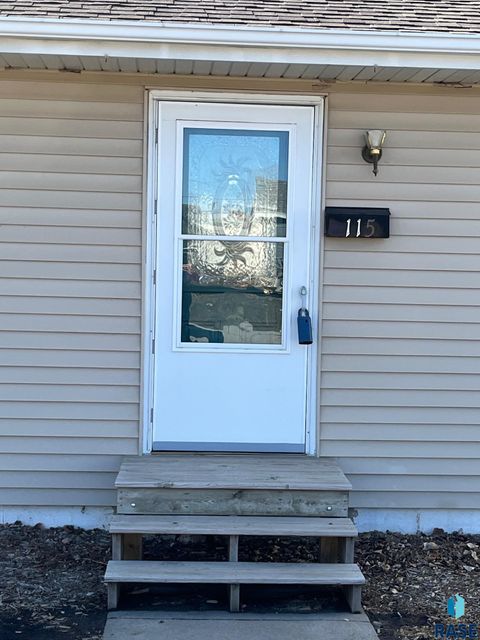 Single Family Residence in Canton SD 115 S Blair Ave Avenue 2.jpg