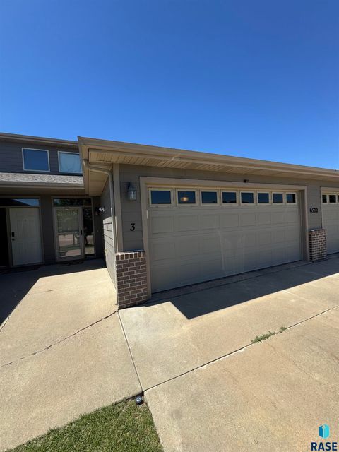 Condominium in Sioux Falls SD 6509 S Tomar Rd Road #3.jpg