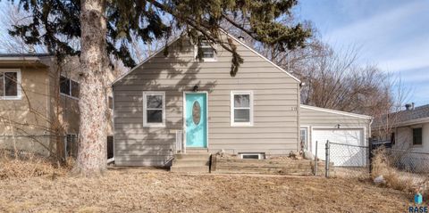 Single Family Residence in Sioux Falls SD 316 S Sherman Ave Avenue.jpg