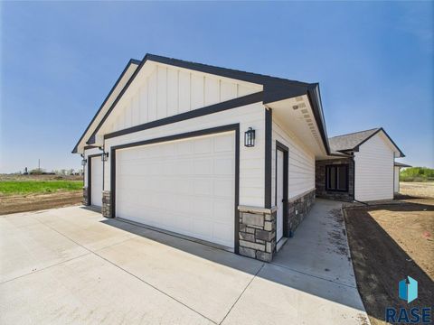 Single Family Residence in Hartford SD 1011 Tortuga Ave Avenue.jpg