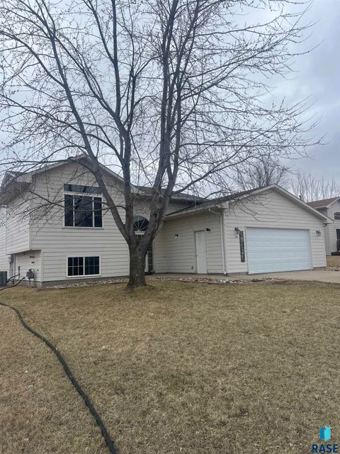 Single Family Residence in Baltic SD 30 N 6th St Street.jpg