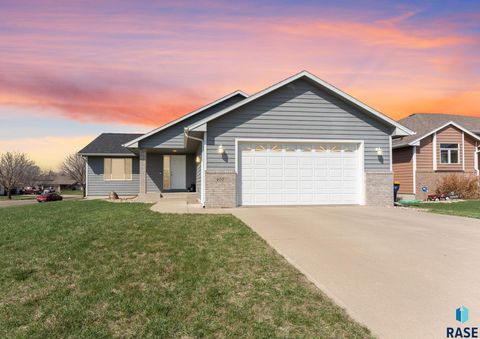 Single Family Residence in Garretson SD 600 Sarah C St Street.jpg