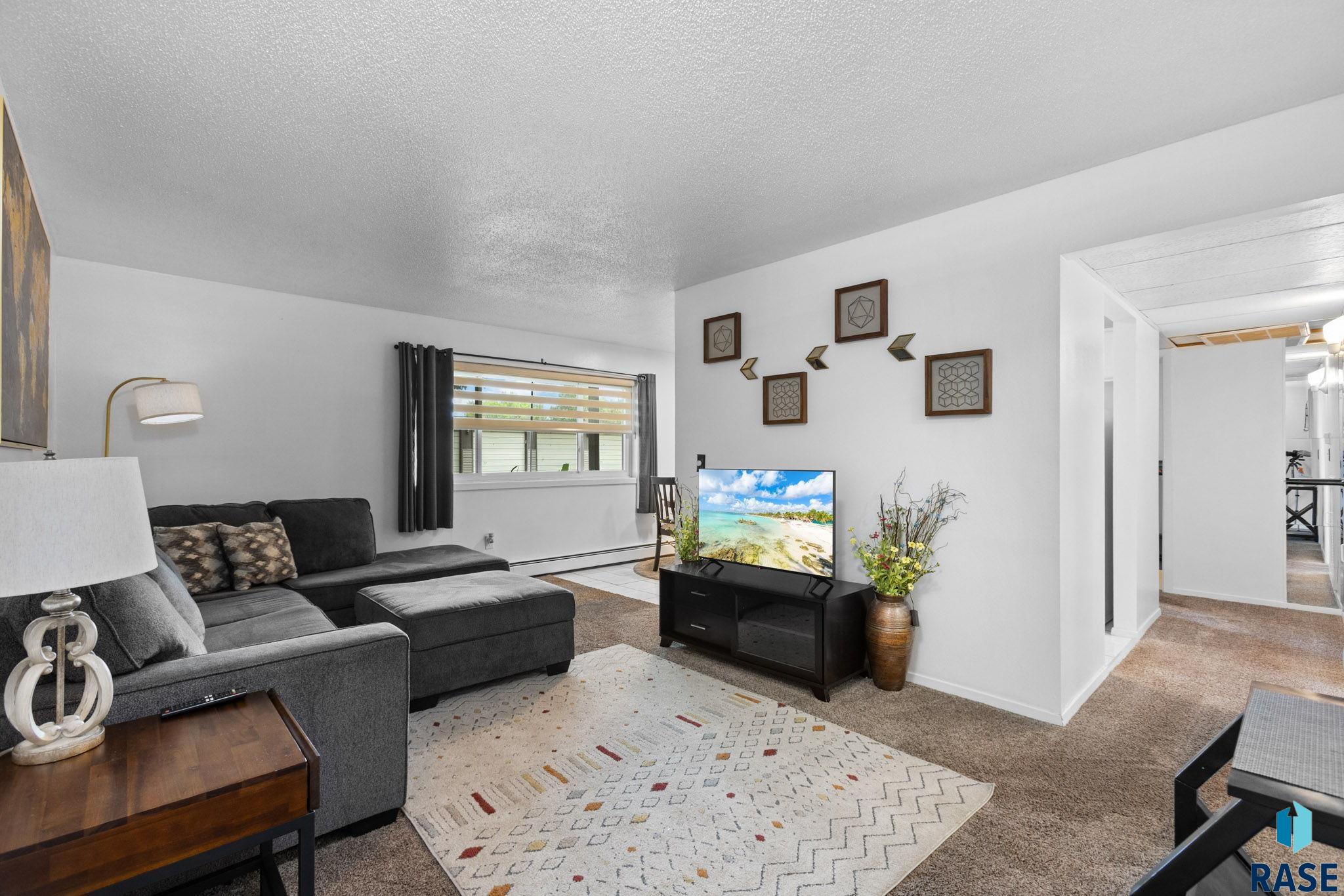 Condominium in Sioux Falls SD 3552 S Gateway Blvd Boulevard #102 5.jpg