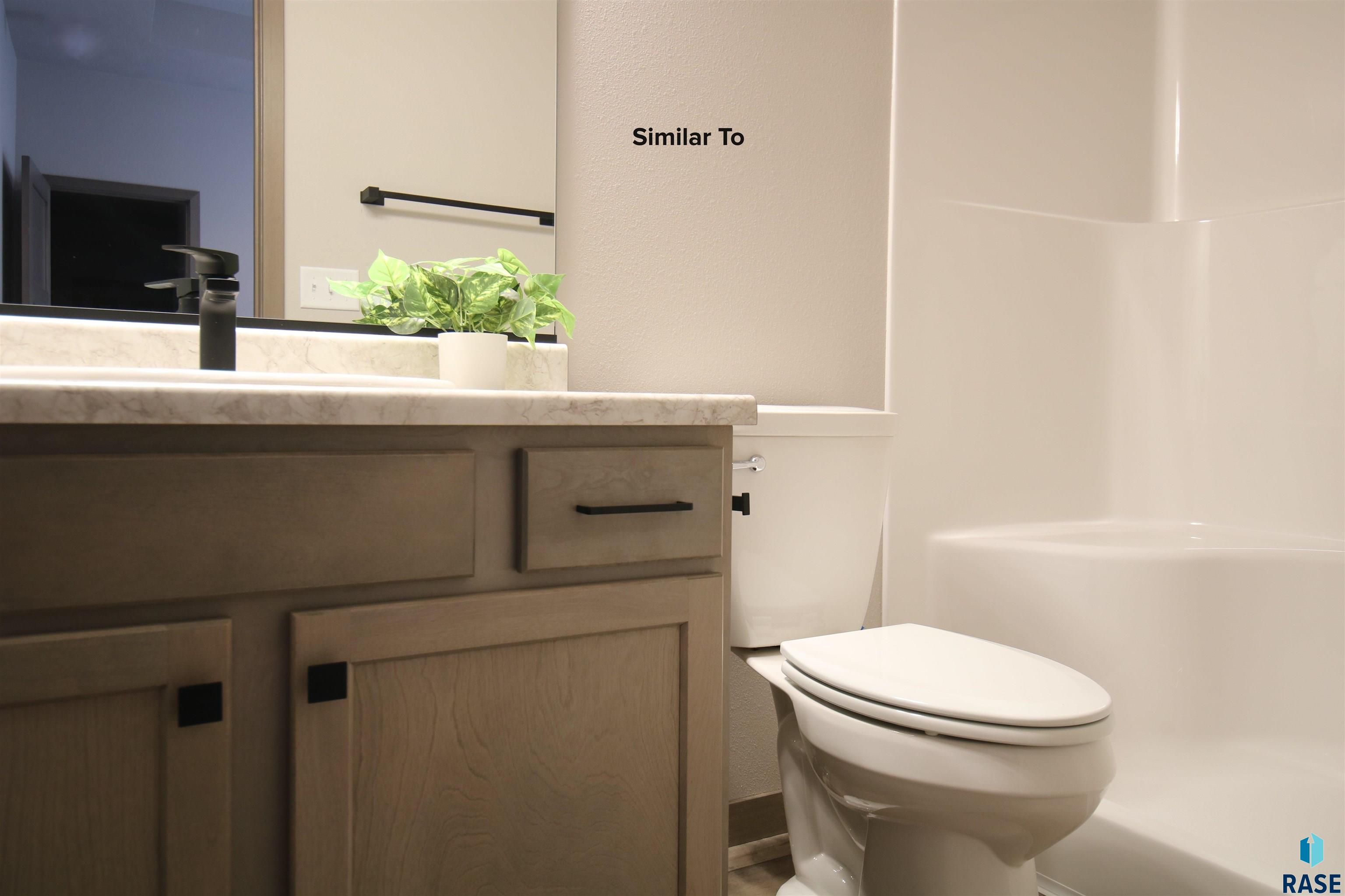 Single Family Residence in Sioux Falls SD 5809 W Raleigh Cir Circle 9.jpg