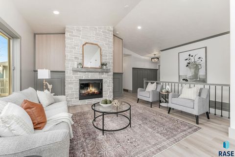 Single Family Residence in Sioux Falls SD 5109 Manchester Ct Court.jpg