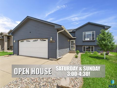 Single Family Residence in Sioux Falls SD 3920 S Stanford Ave Avenue.jpg