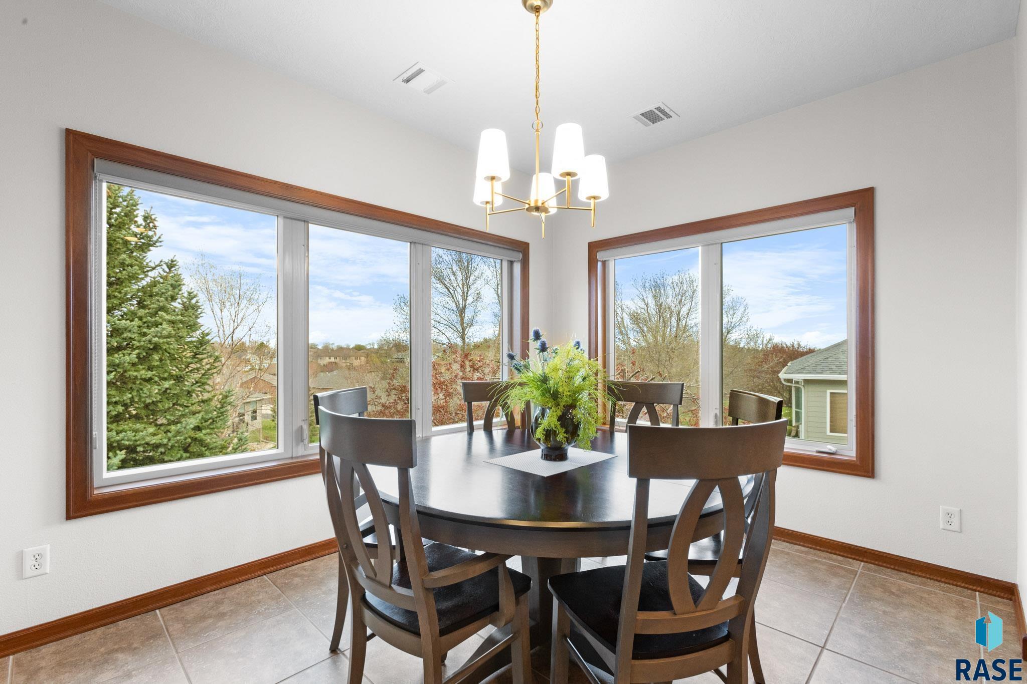 Condominium in Sioux Falls SD 5919 S Grand Lodge Pl Place #37 11.jpg