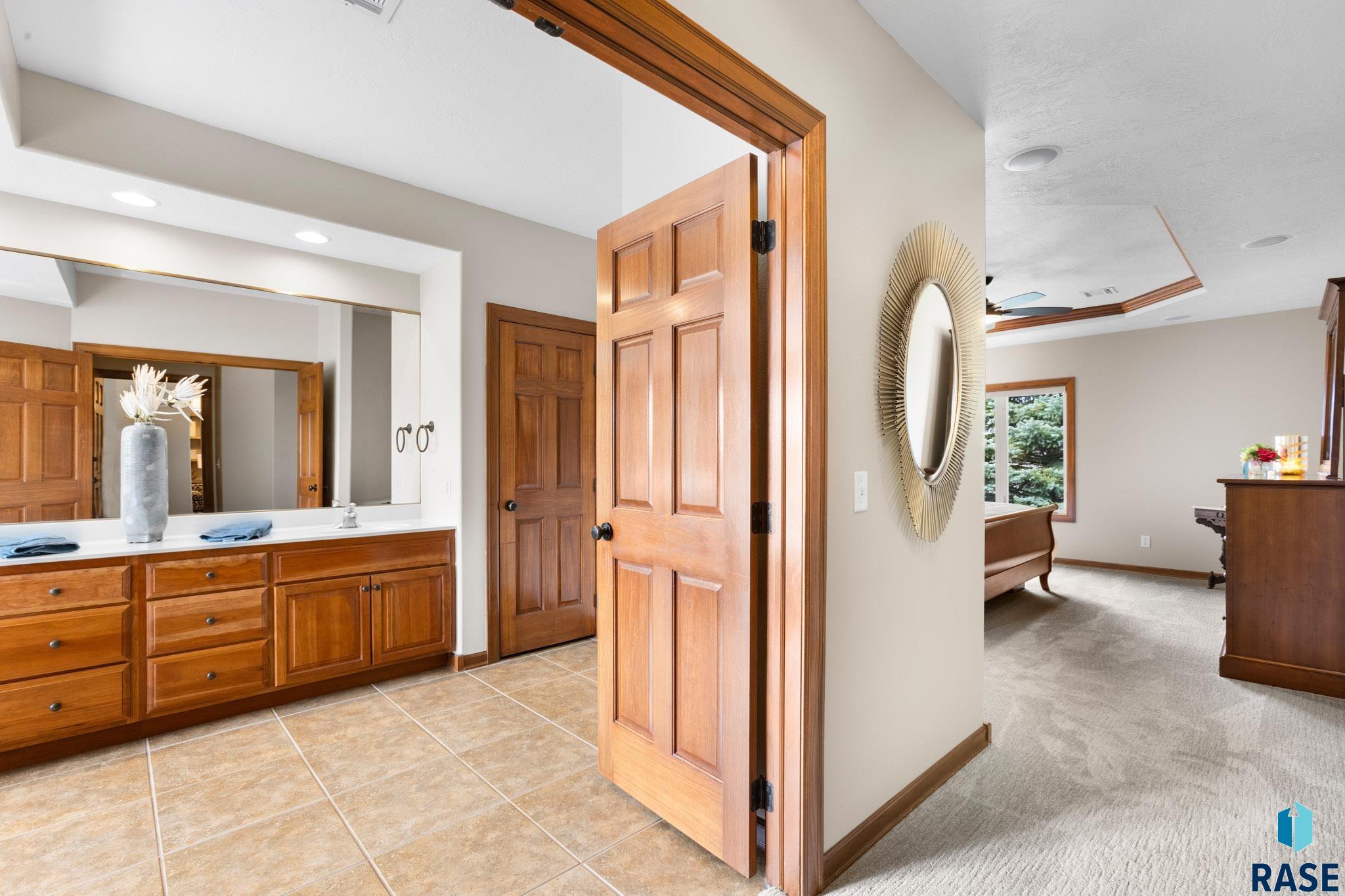 Condominium in Sioux Falls SD 5919 S Grand Lodge Pl Place #37 20.jpg