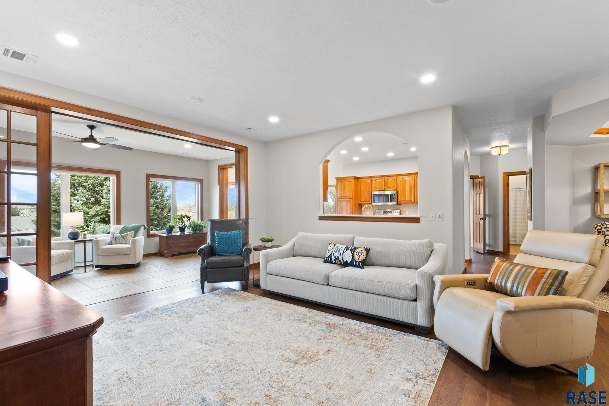 Condominium in Sioux Falls SD 5919 S Grand Lodge Pl Place #37 1.jpg