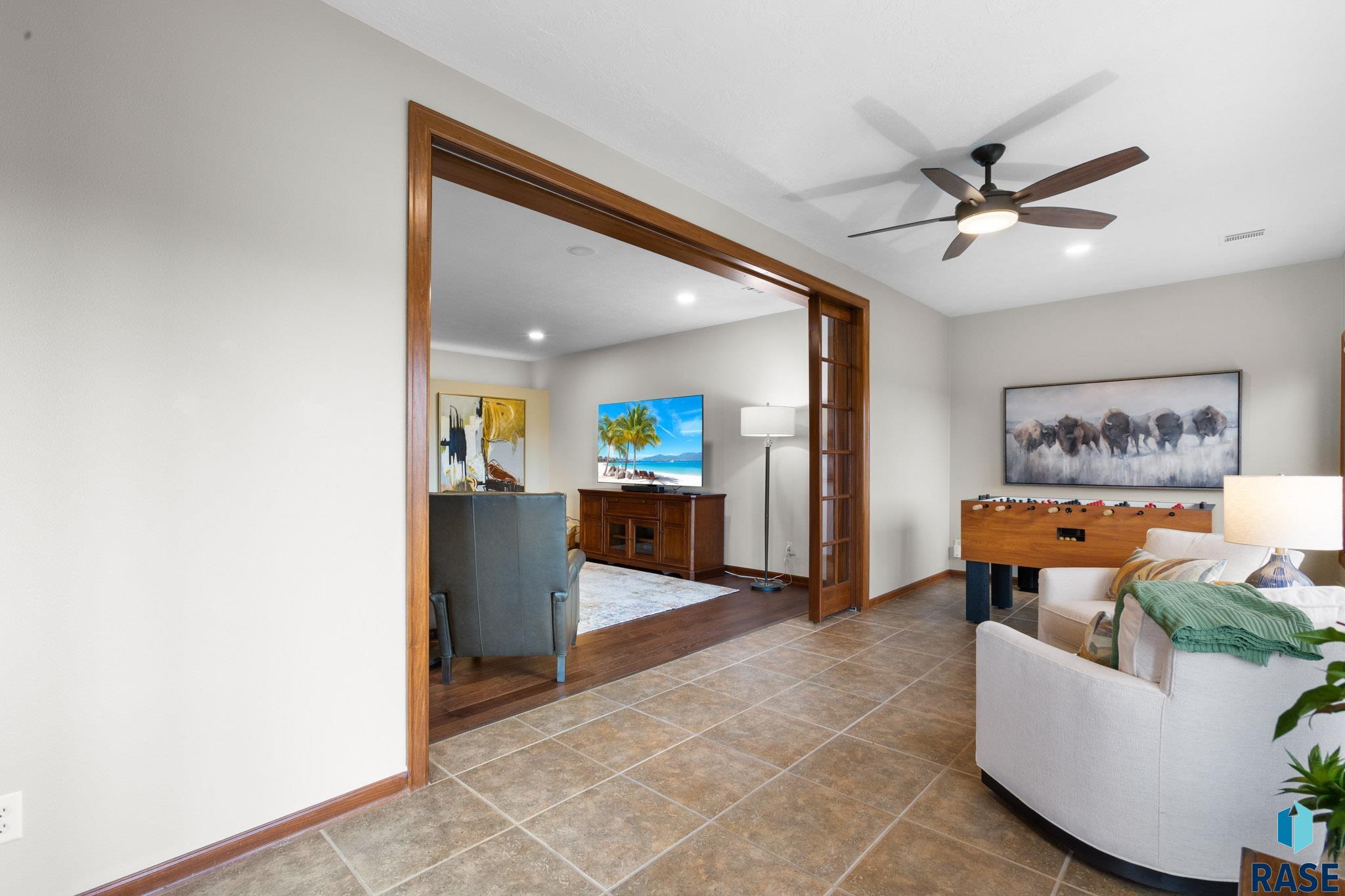Condominium in Sioux Falls SD 5919 S Grand Lodge Pl Place #37 15.jpg