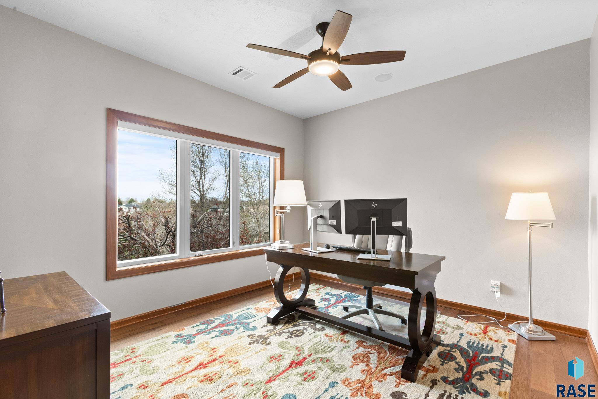 Condominium in Sioux Falls SD 5919 S Grand Lodge Pl Place #37 27.jpg