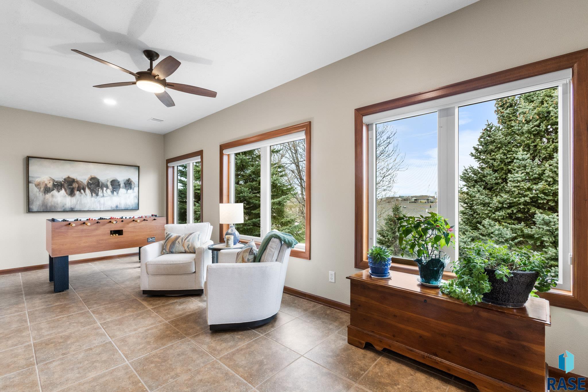 Condominium in Sioux Falls SD 5919 S Grand Lodge Pl Place #37 12.jpg