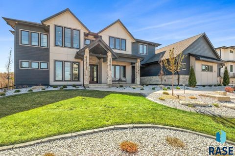 Single Family Residence in Sioux Falls SD 1605 S Scarlet Oak Pl Place.jpg