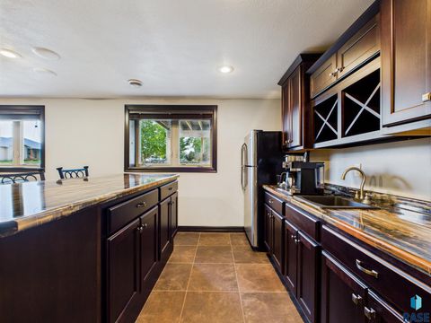 Single Family Residence in Sioux Falls SD 1100 S Discovery Ave Avenue 27.jpg