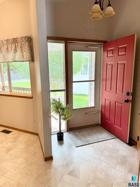Townhouse in Sioux Falls SD 1805 E 57th St Street 5.jpg