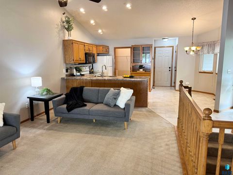 Townhouse in Sioux Falls SD 1805 E 57th St Street 8.jpg