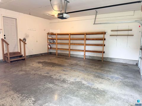 Townhouse in Sioux Falls SD 1805 E 57th St Street 43.jpg
