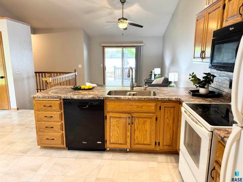 Townhouse in Sioux Falls SD 1805 E 57th St Street 22.jpg