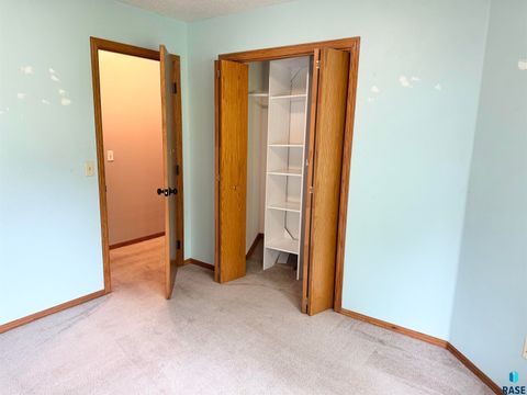 Townhouse in Sioux Falls SD 1805 E 57th St Street 33.jpg