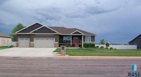 Single Family Residence in Harrisburg SD 303 W Maple St Street.jpg