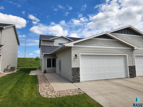 Townhouse in Sioux Falls SD 6157 S Alki Pl Place.jpg